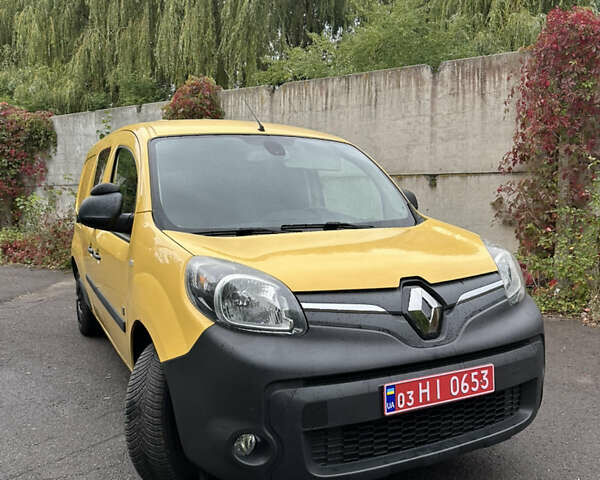 Желтый Рено Кенгу, объемом двигателя 0 л и пробегом 98 тыс. км за 7900 $, фото 1 на Automoto.ua