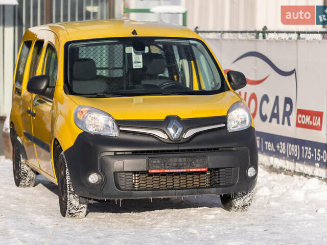 Жовтий Рено Кєнгу, об'ємом двигуна 1.5 л та пробігом 77 тис. км за 10490 $, фото 1 на Automoto.ua