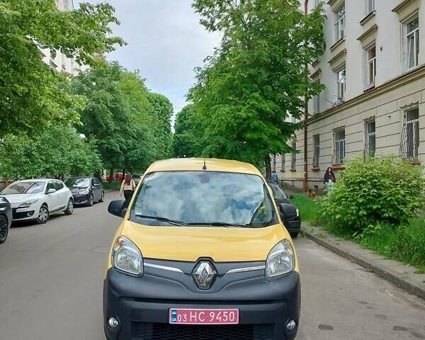 Желтый Рено Кенгу, объемом двигателя 0 л и пробегом 22 тыс. км за 9600 $, фото 1 на Automoto.ua