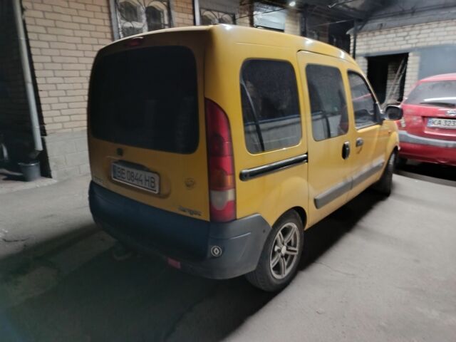 Жовтий Рено Кєнгу, об'ємом двигуна 1.5 л та пробігом 300 тис. км за 3500 $, фото 1 на Automoto.ua