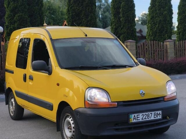 Желтый Рено Кенгу, объемом двигателя 1.9 л и пробегом 167 тыс. км за 3000 $, фото 1 на Automoto.ua