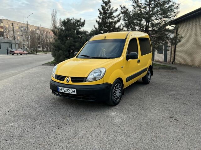 Желтый Рено Кенгу, объемом двигателя 1.5 л и пробегом 244 тыс. км за 3099 $, фото 1 на Automoto.ua