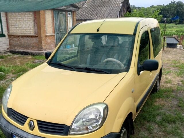 Желтый Рено Кенгу, объемом двигателя 1.5 л и пробегом 260 тыс. км за 4300 $, фото 1 на Automoto.ua
