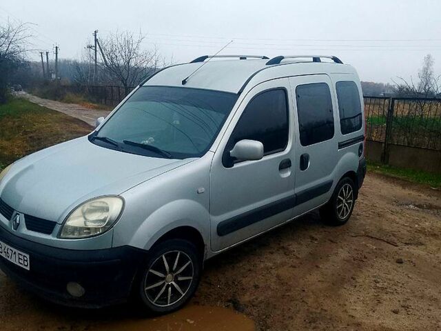 Сірий Рено Кєнгу, об'ємом двигуна 1.4 л та пробігом 0 тис. км за 4000 $, фото 1 на Automoto.ua