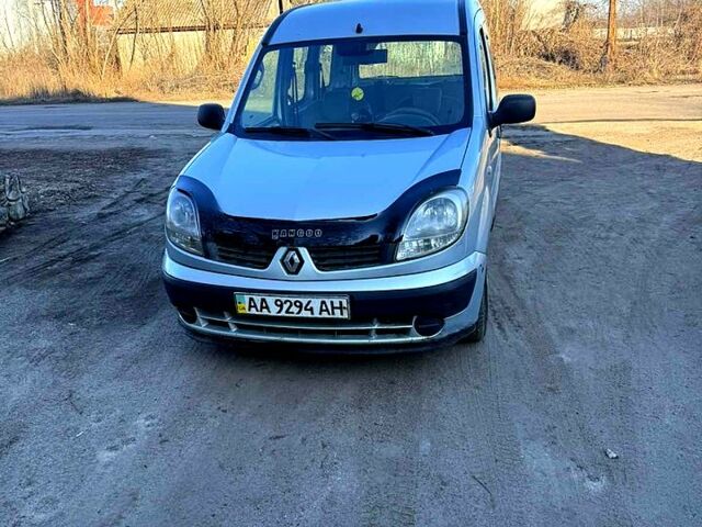 Сірий Рено Кєнгу, об'ємом двигуна 1.4 л та пробігом 25000 тис. км за 3200 $, фото 1 на Automoto.ua