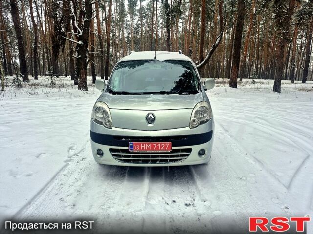 Серый Рено Кенгу, объемом двигателя 1.6 л и пробегом 241 тыс. км за 7500 $, фото 1 на Automoto.ua