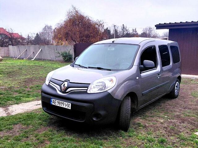Сірий Рено Кєнгу, об'ємом двигуна 1.5 л та пробігом 251 тис. км за 9500 $, фото 1 на Automoto.ua
