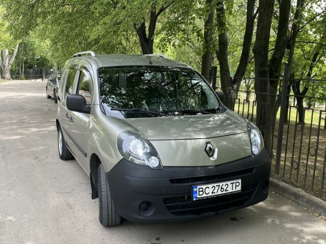Серый Рено Кенгу, объемом двигателя 1.5 л и пробегом 242 тыс. км за 7000 $, фото 1 на Automoto.ua