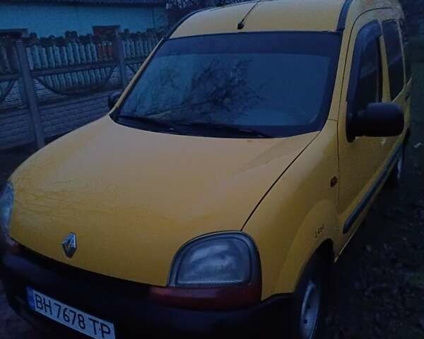 Серый Рено Кенгу, объемом двигателя 1.5 л и пробегом 100 тыс. км за 3000 $, фото 1 на Automoto.ua