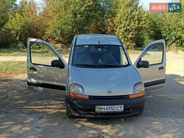 Серый Рено Кенгу, объемом двигателя 1.5 л и пробегом 376 тыс. км за 3800 $, фото 1 на Automoto.ua