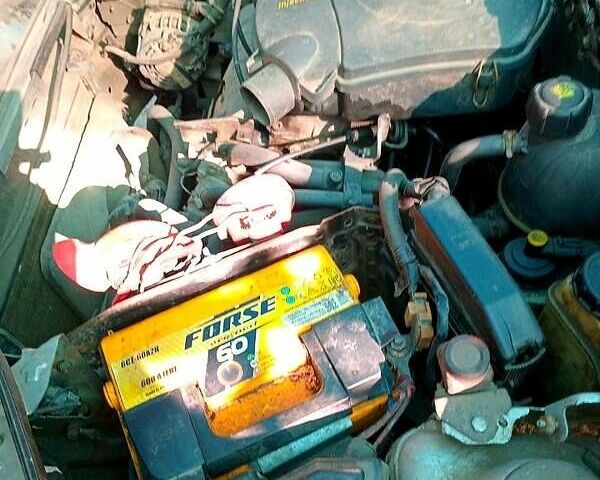 Сірий Рено Кєнгу, об'ємом двигуна 1.4 л та пробігом 620 тис. км за 3200 $, фото 1 на Automoto.ua