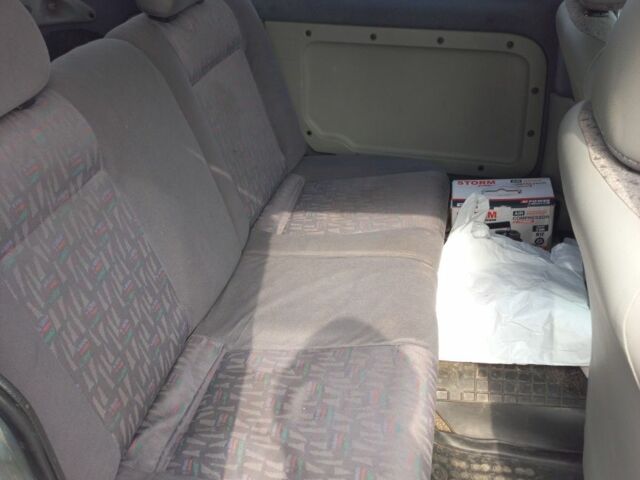 Серый Рено Кенгу, объемом двигателя 1.5 л и пробегом 398 тыс. км за 3255 $, фото 1 на Automoto.ua