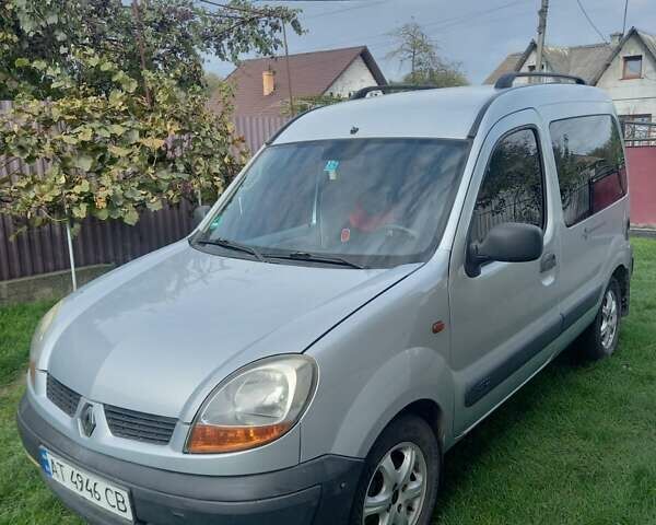 Серый Рено Кенгу, объемом двигателя 1.5 л и пробегом 380 тыс. км за 3600 $, фото 1 на Automoto.ua