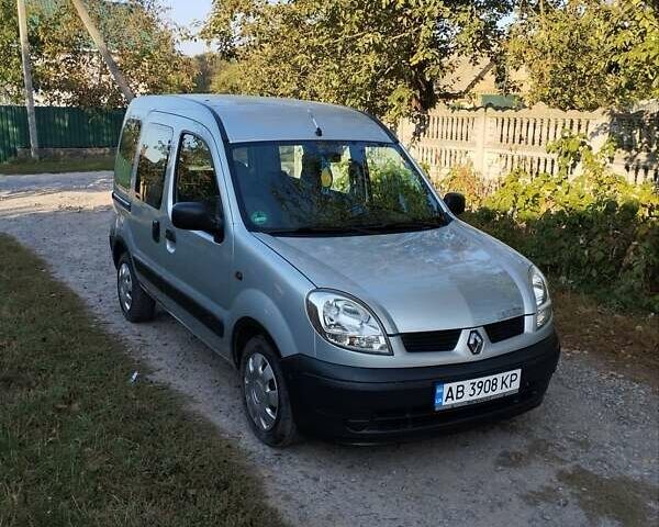 Серый Рено Кенгу, объемом двигателя 1.15 л и пробегом 150 тыс. км за 4800 $, фото 1 на Automoto.ua