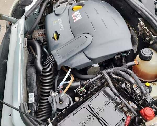 Серый Рено Кенгу, объемом двигателя 1.5 л и пробегом 244 тыс. км за 4500 $, фото 1 на Automoto.ua