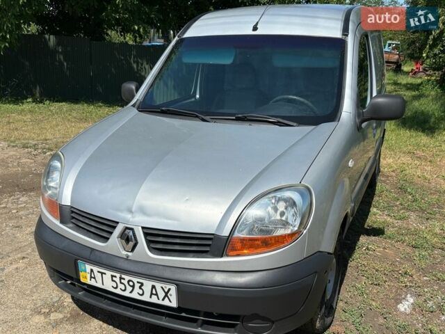 Серый Рено Кенгу, объемом двигателя 1.5 л и пробегом 283 тыс. км за 4000 $, фото 1 на Automoto.ua