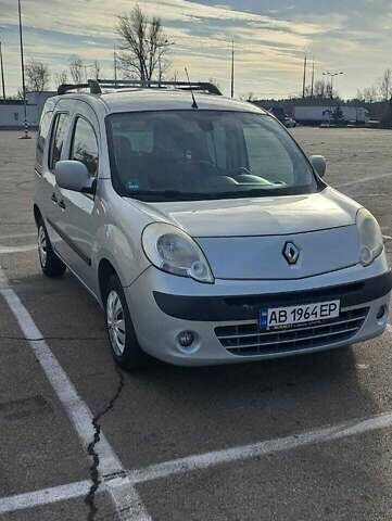 Серый Рено Кенгу, объемом двигателя 1.5 л и пробегом 225 тыс. км за 7300 $, фото 1 на Automoto.ua