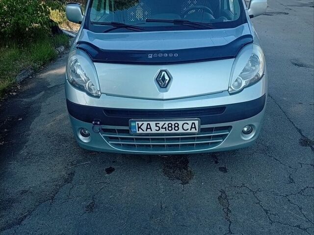 Сірий Рено Кєнгу, об'ємом двигуна 1.6 л та пробігом 180 тис. км за 7000 $, фото 1 на Automoto.ua
