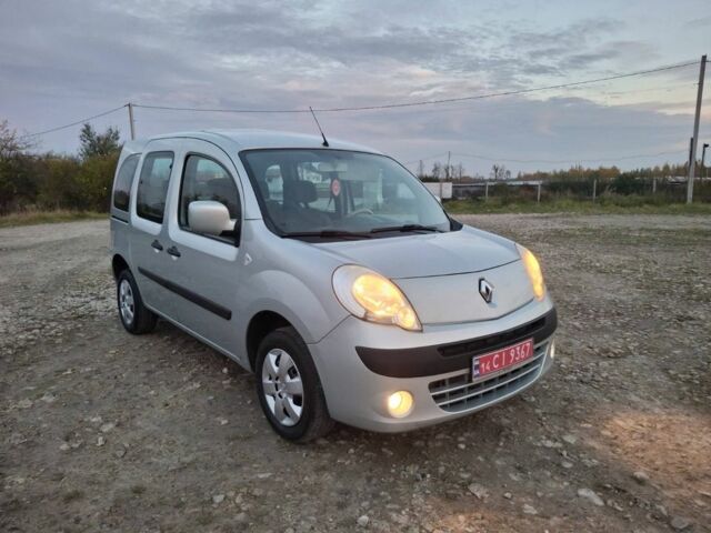Серый Рено Кенгу, объемом двигателя 1.5 л и пробегом 237 тыс. км за 7350 $, фото 1 на Automoto.ua