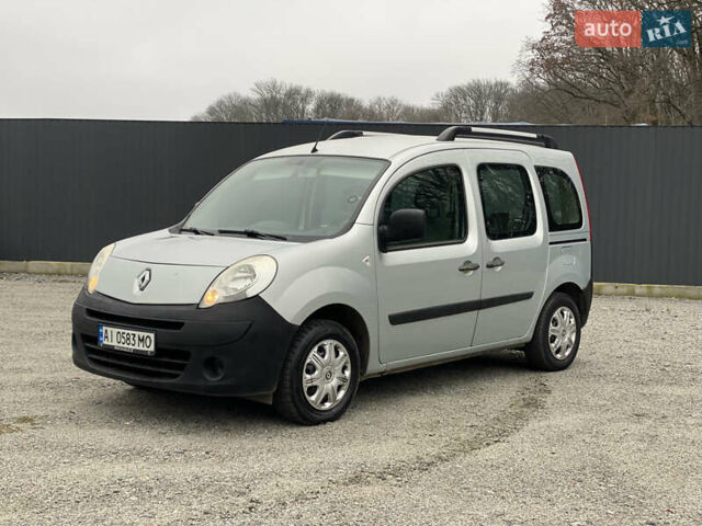 Серый Рено Кенгу, объемом двигателя 1.6 л и пробегом 216 тыс. км за 6999 $, фото 1 на Automoto.ua