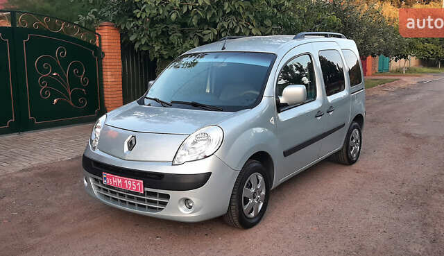 Сірий Рено Кєнгу, об'ємом двигуна 1.6 л та пробігом 190 тис. км за 7999 $, фото 1 на Automoto.ua