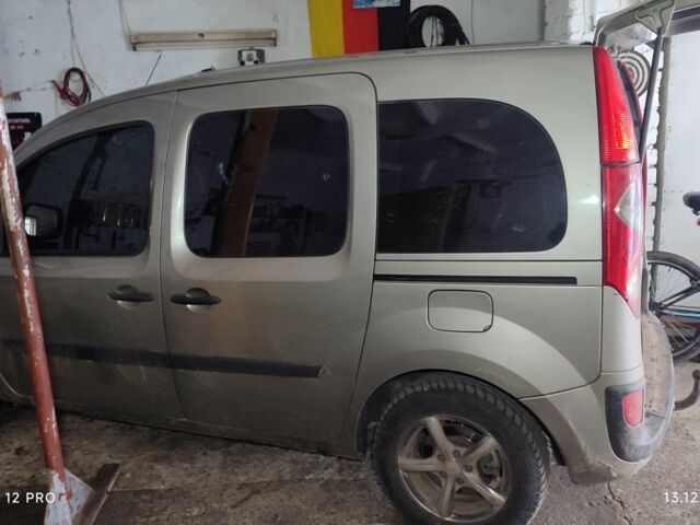 Сірий Рено Кєнгу, об'ємом двигуна 0 л та пробігом 415 тис. км за 4000 $, фото 1 на Automoto.ua