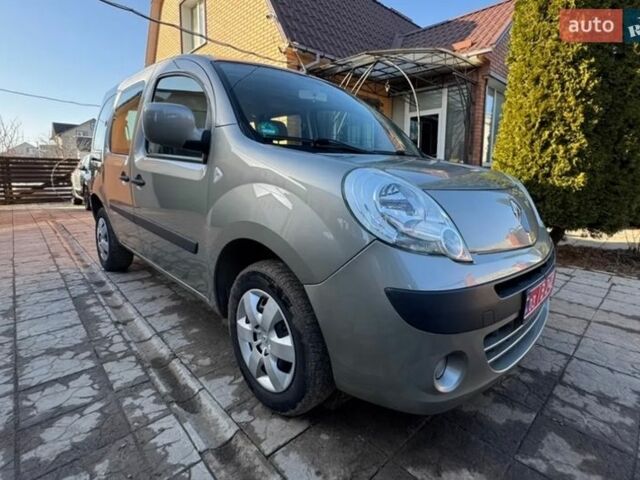 Сірий Рено Кєнгу, об'ємом двигуна 1.6 л та пробігом 189 тис. км за 7700 $, фото 1 на Automoto.ua