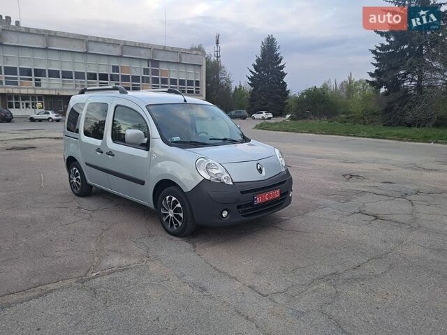 Серый Рено Кенгу, объемом двигателя 1.6 л и пробегом 230 тыс. км за 6700 $, фото 1 на Automoto.ua