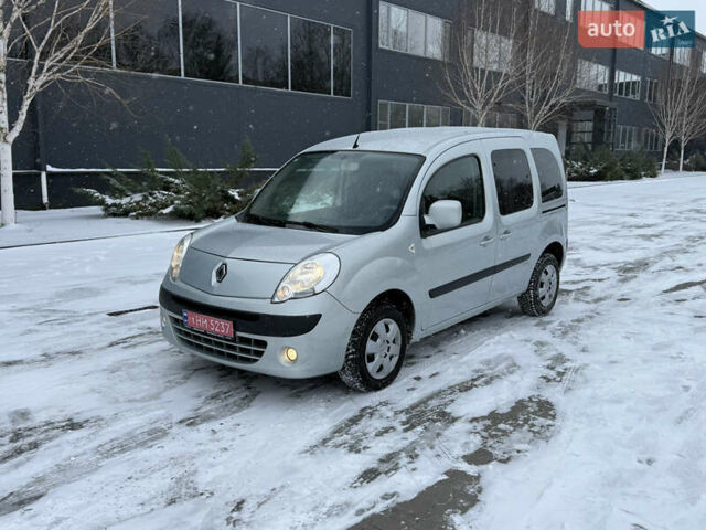 Серый Рено Кенгу, объемом двигателя 1.5 л и пробегом 258 тыс. км за 8400 $, фото 1 на Automoto.ua