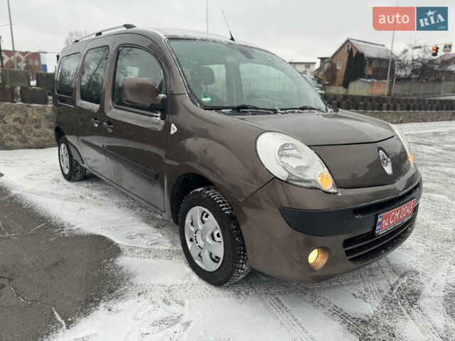 Сірий Рено Кєнгу, об'ємом двигуна 1.5 л та пробігом 220 тис. км за 9600 $, фото 1 на Automoto.ua