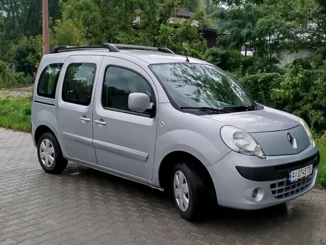 Рено Кенгу 2012 в Броварах на Automoto.ua Серый Рено Кенгу, объемом двигателя 1.6 л и пробегом 230 тыс. км за 9500 $, фото 1 на Automoto.ua