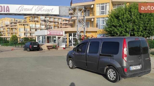 Серый Рено Кенгу, объемом двигателя 1.5 л и пробегом 245 тыс. км за 9500 $, фото 1 на Automoto.ua