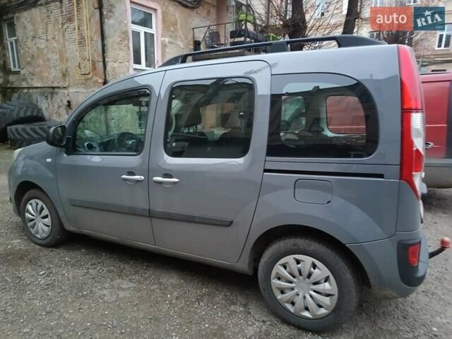 Серый Рено Кенгу, объемом двигателя 1.5 л и пробегом 255 тыс. км за 8250 $, фото 1 на Automoto.ua