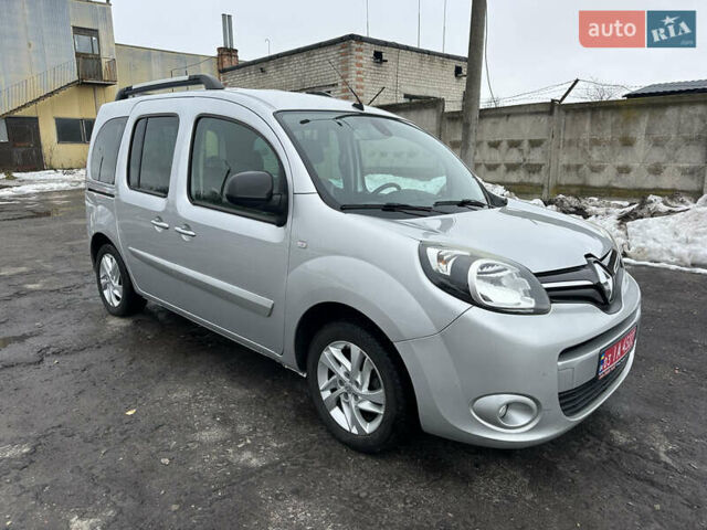 Серый Рено Кенгу, объемом двигателя 1.5 л и пробегом 183 тыс. км за 10800 $, фото 1 на Automoto.ua