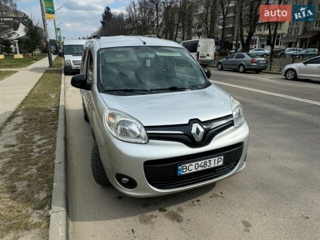 Серый Рено Кенгу, объемом двигателя 1.5 л и пробегом 266 тыс. км за 9000 $, фото 1 на Automoto.ua