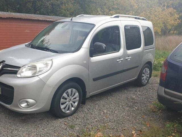 Серый Рено Кенгу, объемом двигателя 1.5 л и пробегом 182 тыс. км за 9800 $, фото 1 на Automoto.ua