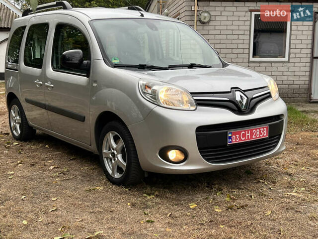 Сірий Рено Кєнгу, об'ємом двигуна 1.5 л та пробігом 214 тис. км за 11400 $, фото 1 на Automoto.ua