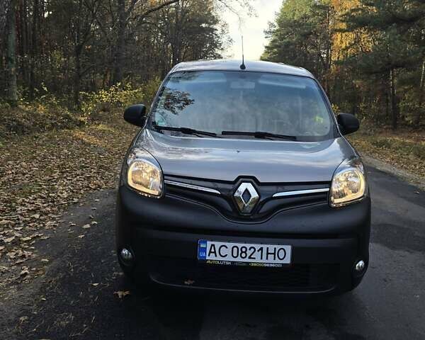 Сірий Рено Кєнгу, об'ємом двигуна 1.5 л та пробігом 154 тис. км за 11900 $, фото 1 на Automoto.ua
