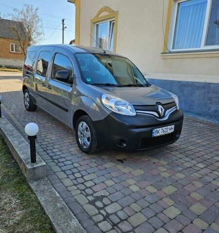 Серый Рено Кенгу, объемом двигателя 1.46 л и пробегом 115 тыс. км за 11700 $, фото 1 на Automoto.ua
