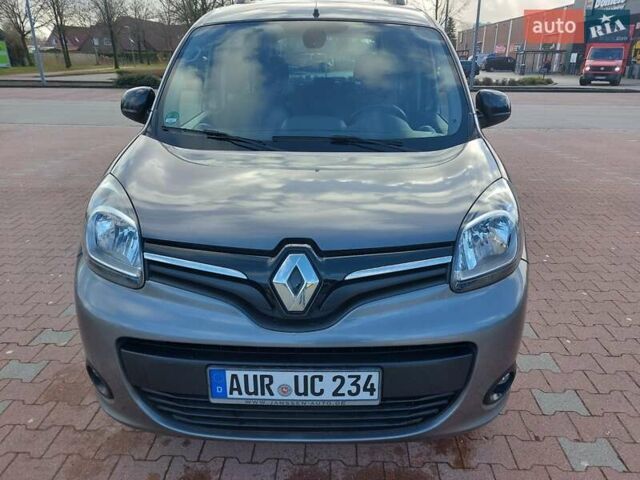 Серый Рено Кенгу, объемом двигателя 0 л и пробегом 250 тыс. км за 7500 $, фото 1 на Automoto.ua