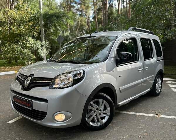 Рено Кєнгу 2016 у Буче на Automoto.ua Сірий Рено Кєнгу, об'ємом двигуна 1.5 л та пробігом 196 тис. км за 13500 $, фото 1 на Automoto.ua