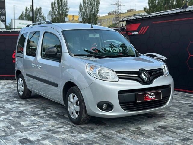 Сірий Рено Кєнгу, об'ємом двигуна 1.5 л та пробігом 171 тис. км за 12600 $, фото 1 на Automoto.ua