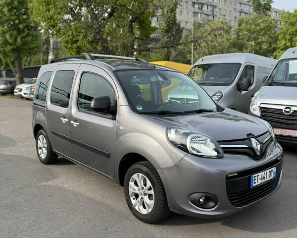 Серый Рено Кенгу, объемом двигателя 1.2 л и пробегом 155 тыс. км за 12900 $, фото 1 на Automoto.ua