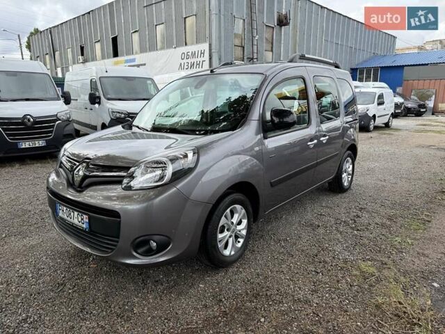 Рено Кенгу 2016 в Одессе на Automoto.ua Серый Рено Кенгу, объемом двигателя 1.5 л и пробегом 156 тыс. км за 13650 $, фото 1 на Automoto.ua