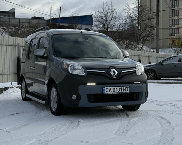 Сірий Рено Кєнгу, об'ємом двигуна 1.5 л та пробігом 120 тис. км за 14000 $, фото 1 на Automoto.ua