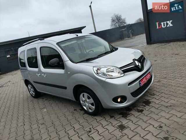 Серый Рено Кенгу, объемом двигателя 1.5 л и пробегом 145 тыс. км за 13300 $, фото 1 на Automoto.ua
