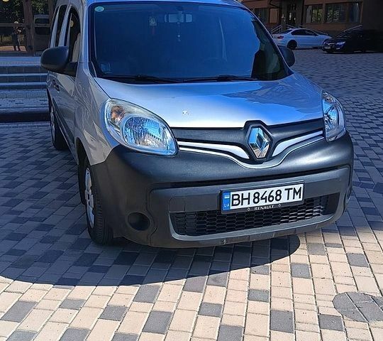 Серый Рено Кенгу, объемом двигателя 1.46 л и пробегом 140 тыс. км за 14750 $, фото 1 на Automoto.ua