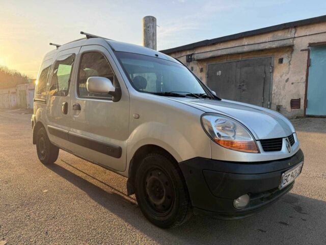 Серый Рено Кенгу, объемом двигателя 1.4 л и пробегом 402 тыс. км за 4164 $, фото 1 на Automoto.ua