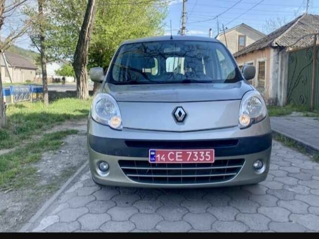 Серый Рено Кенгу, объемом двигателя 1.5 л и пробегом 208 тыс. км за 8200 $, фото 1 на Automoto.ua