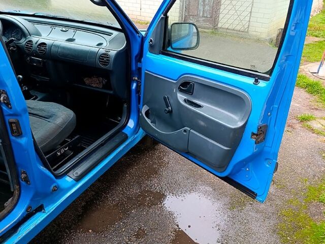 Синій Рено Кєнгу, об'ємом двигуна 1.9 л та пробігом 318 тис. км за 2250 $, фото 1 на Automoto.ua